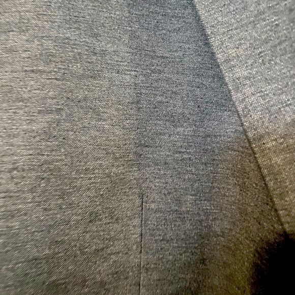 Kenneth Cole 2 button Grey Sport coat. Size (52L). Great condition. Great price - Picture 3 of 5